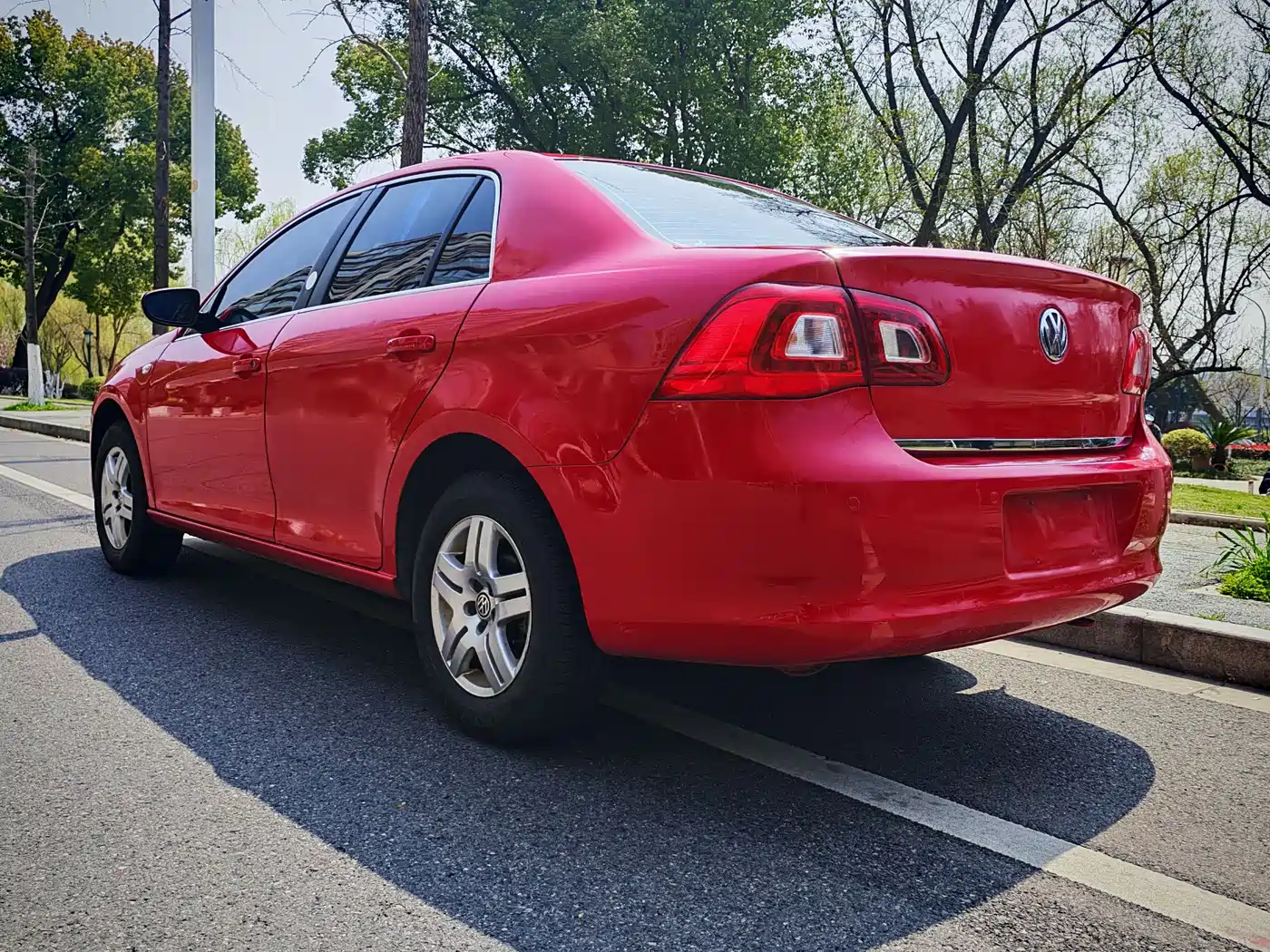 Volkswagen Bora 2011 1.6L Automatic Comfort фото 6