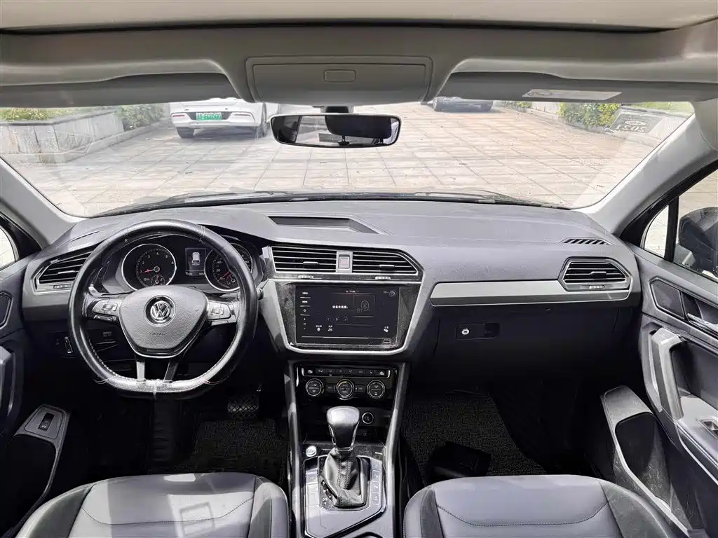 Volkswagen Tiguan L 2019 330TSI Auto 2WD Smart Luxury Edition China V фото 7