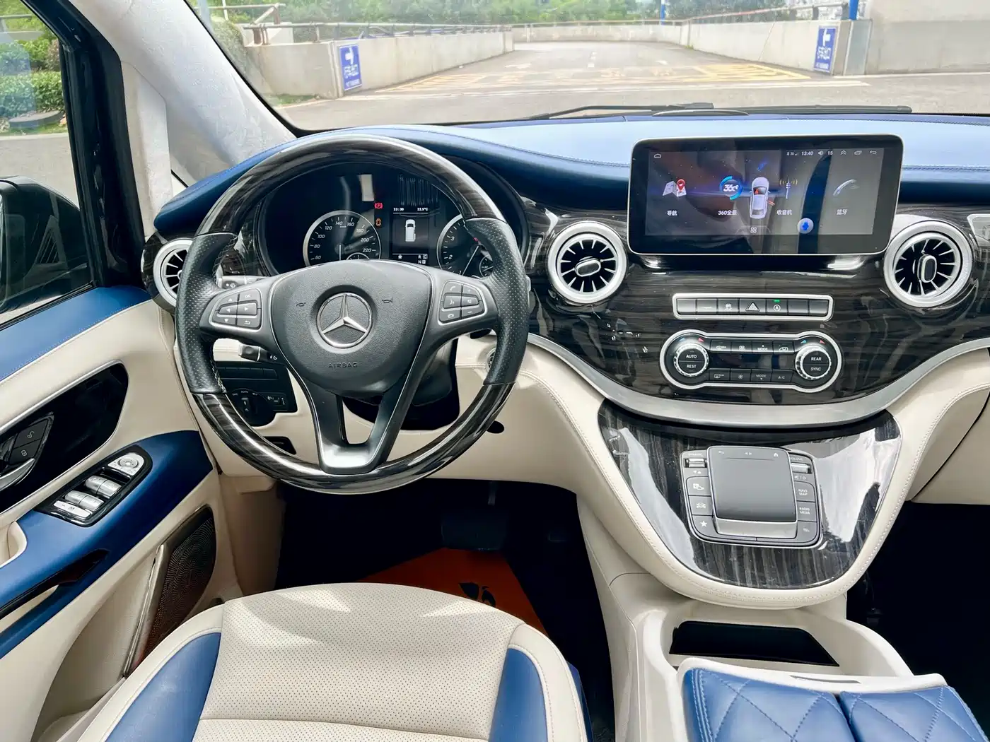 Mercedes-Benz Vito 2020 2.0T Business Edition (7-seater) фото 12