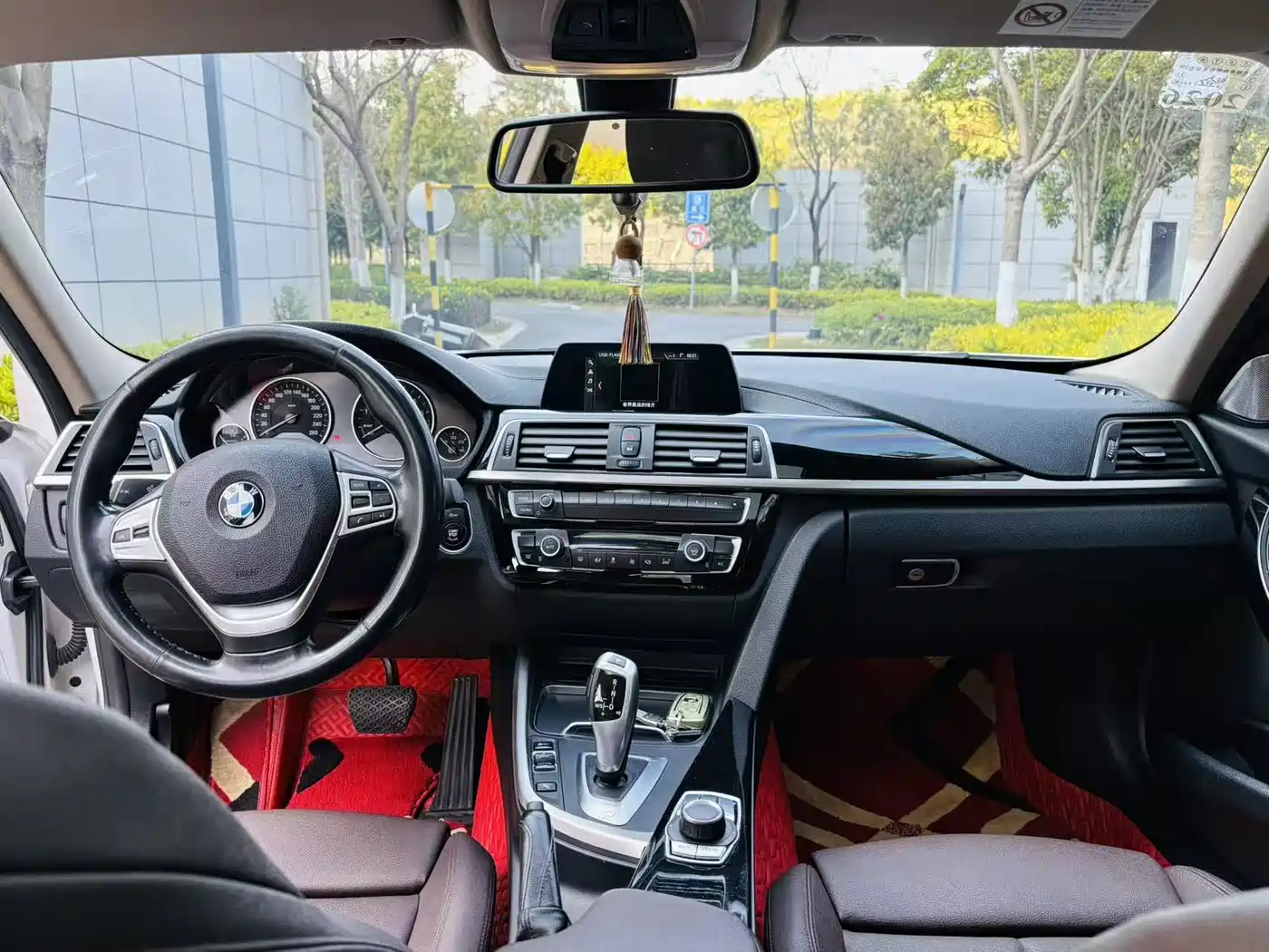 BMW 3 Series 2018 320Li Fashion Style фото 9