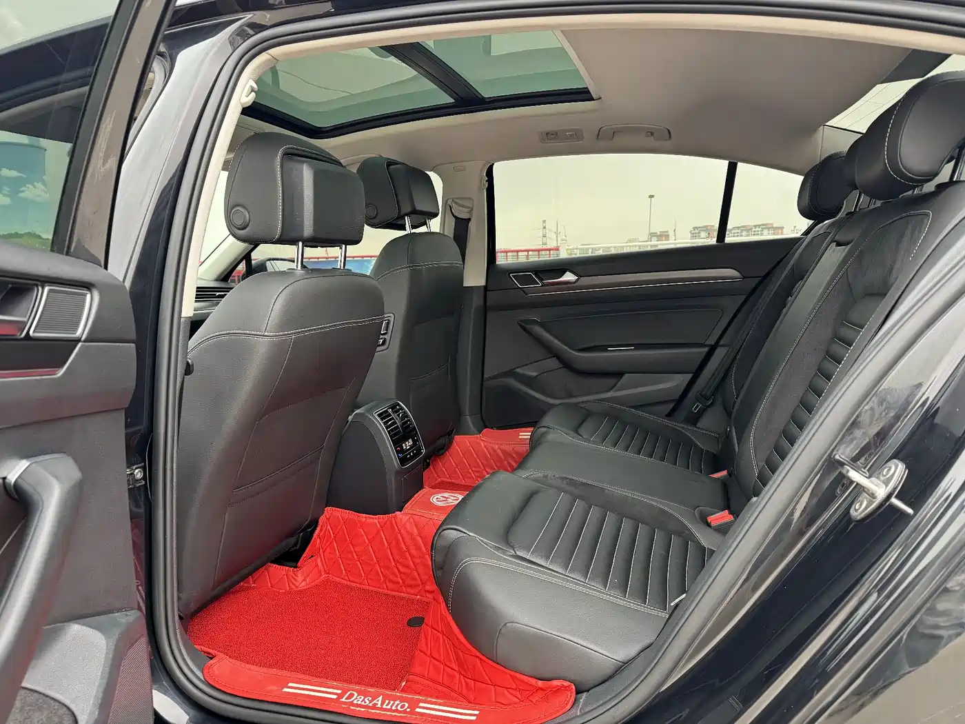 Volkswagen Magotan 2020 330TSI DSG Leading фото 5
