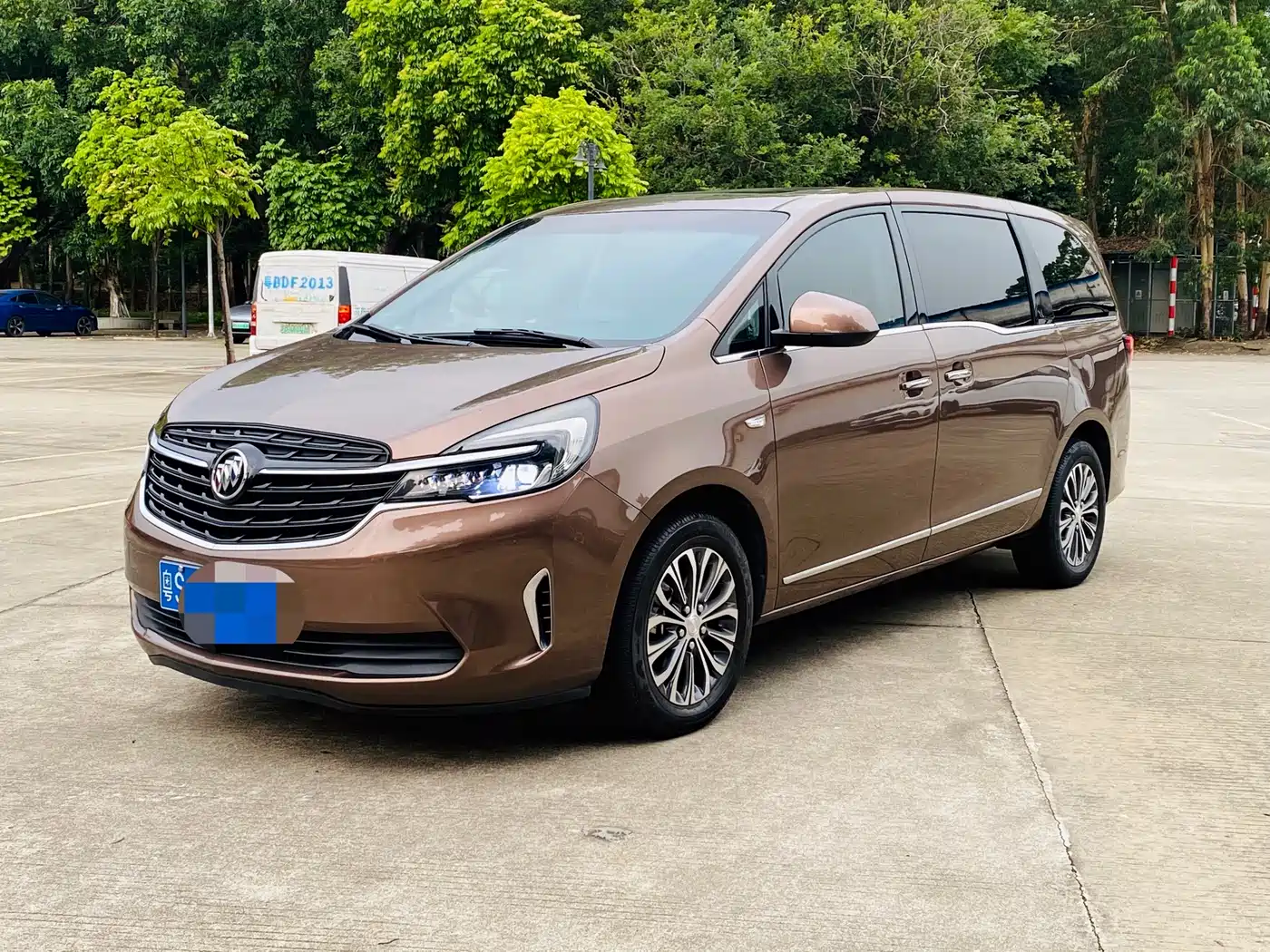 Buick GL8 2021 Land Business Class 652T Luxury