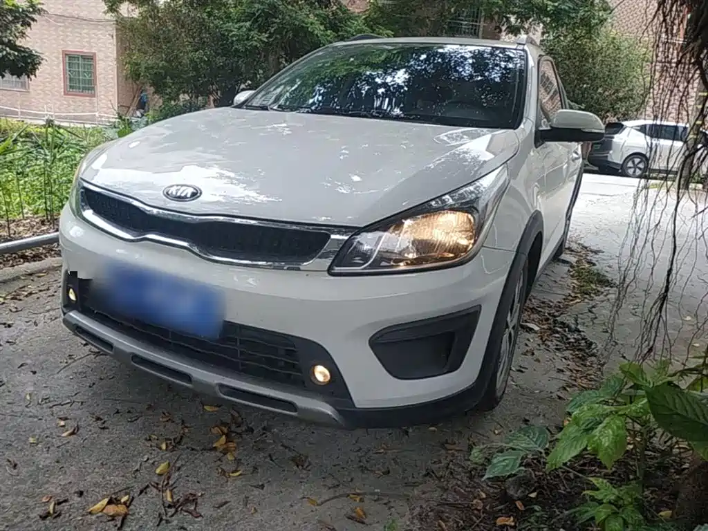 Kia KX CROSS 2017 1.4L AT GLS