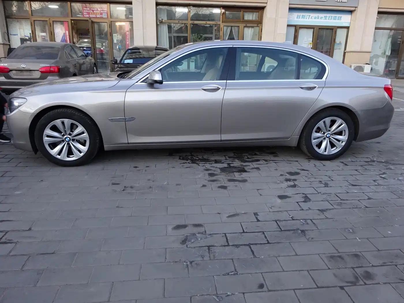 BMW 7 Series 2011 730Li Elegance фото 6