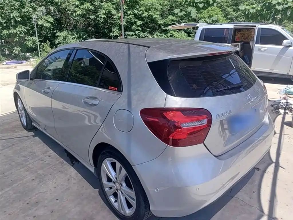 Mercedes-Benz A-Class (Import) 2016 A 200 Dynamic фото 5