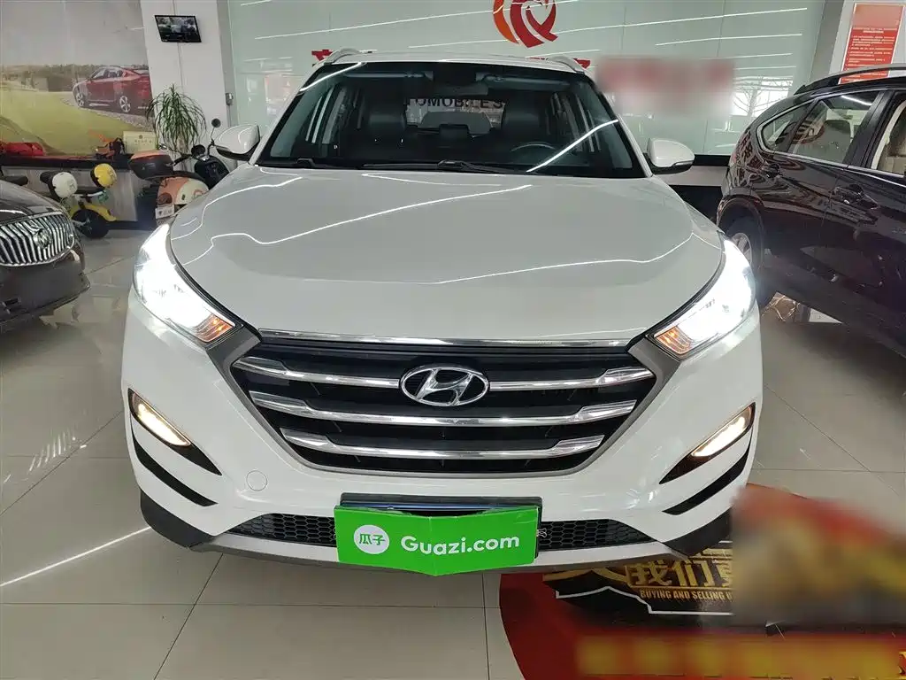 Hyundai Tucson 2015 1.6T Dual Clutch 2WD Smart фото 3