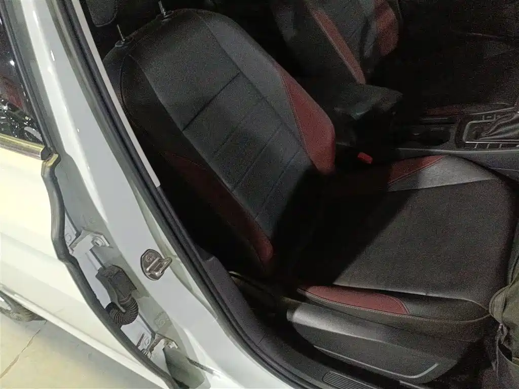 Volkswagen Bora 2021 1.5L Automatic Comfort Smart Edition фото 25
