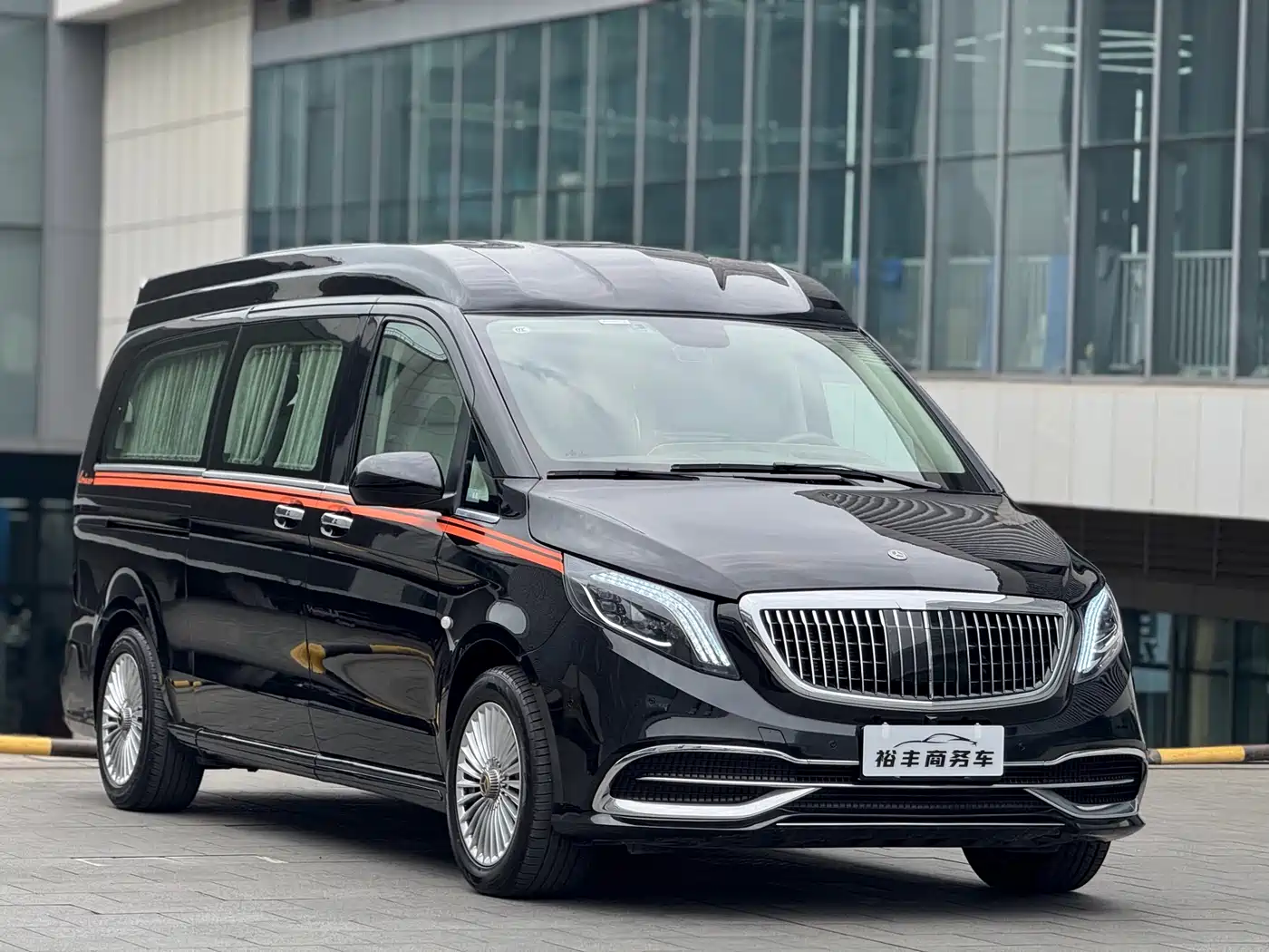 Mercedes-Benz Vito 2021 2.0T Business Edition 7-seater фото 2