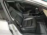 Фото 25 - Tesla Model 3