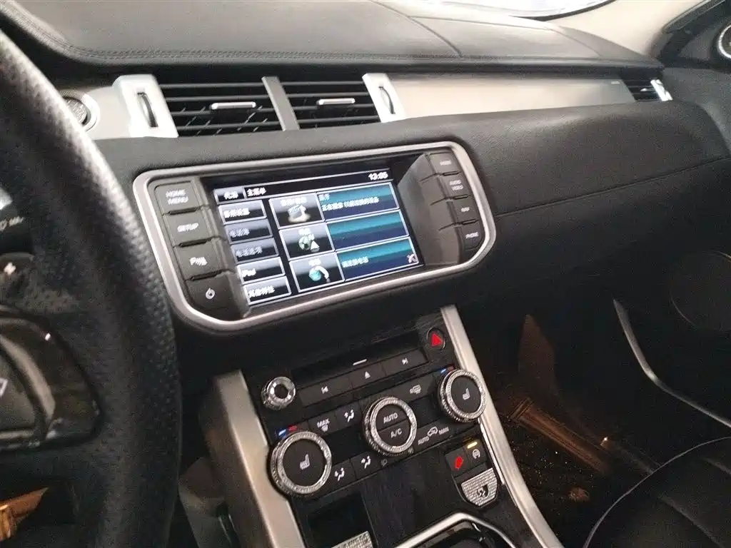 Land Rover Range Rover Evoque 2015 2.0T 5-Door Intelligent Edition фото 13