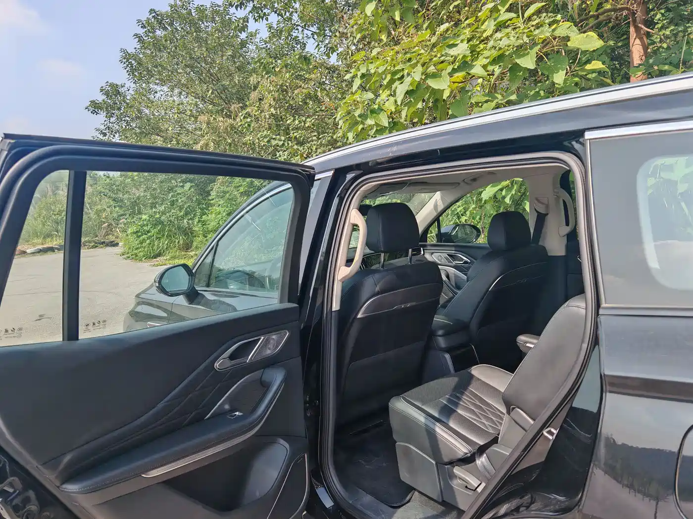 Hongqi HS7 PHEV 2024 2.0T PHEV 4WD Flagship Edition 6-seater фото 5
