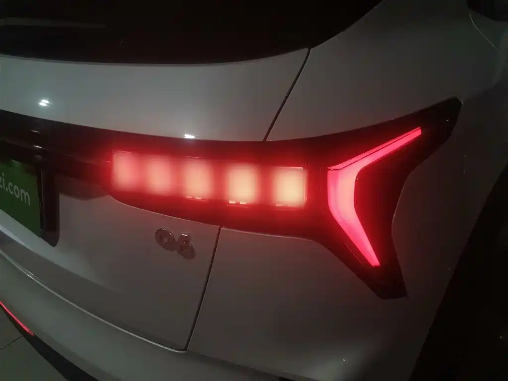 Lynk & Co 06 2023 Remix 1.5T Power Halo фото 24