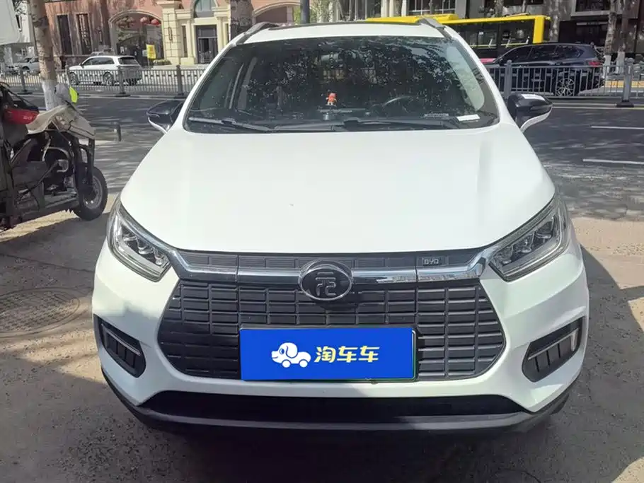 BYD Yuan New Energy 2019 EV360 Smart Connect Edition фото 2