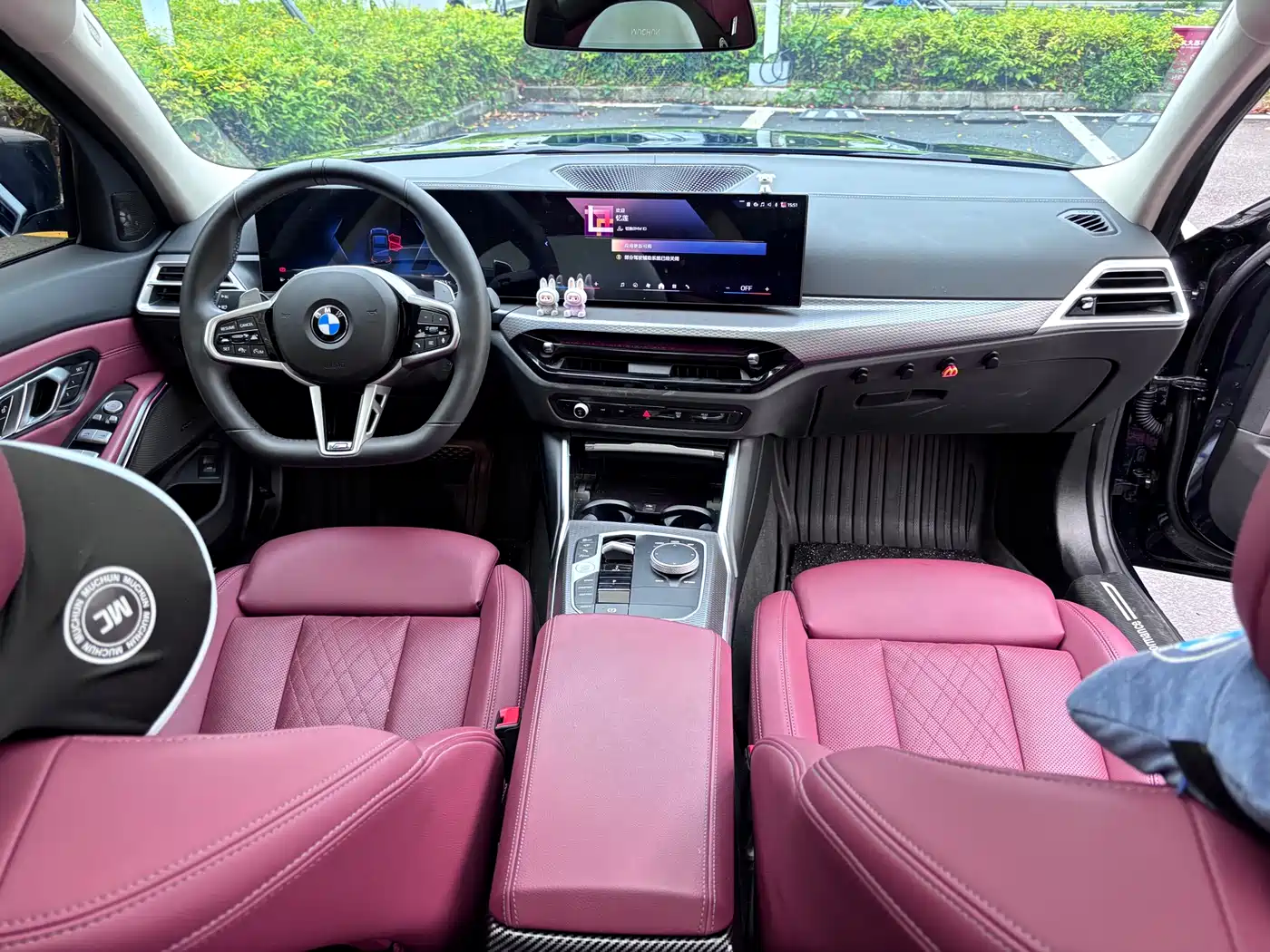 BMW 3 Series 2025 330Li M Sport Night Edition фото 10
