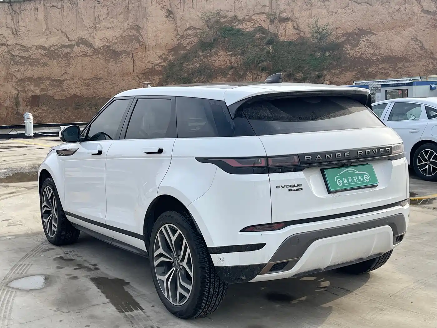 Land Rover Range Rover Evoque 2020 249PS R-DYNAMIC S Sport Edition фото 9