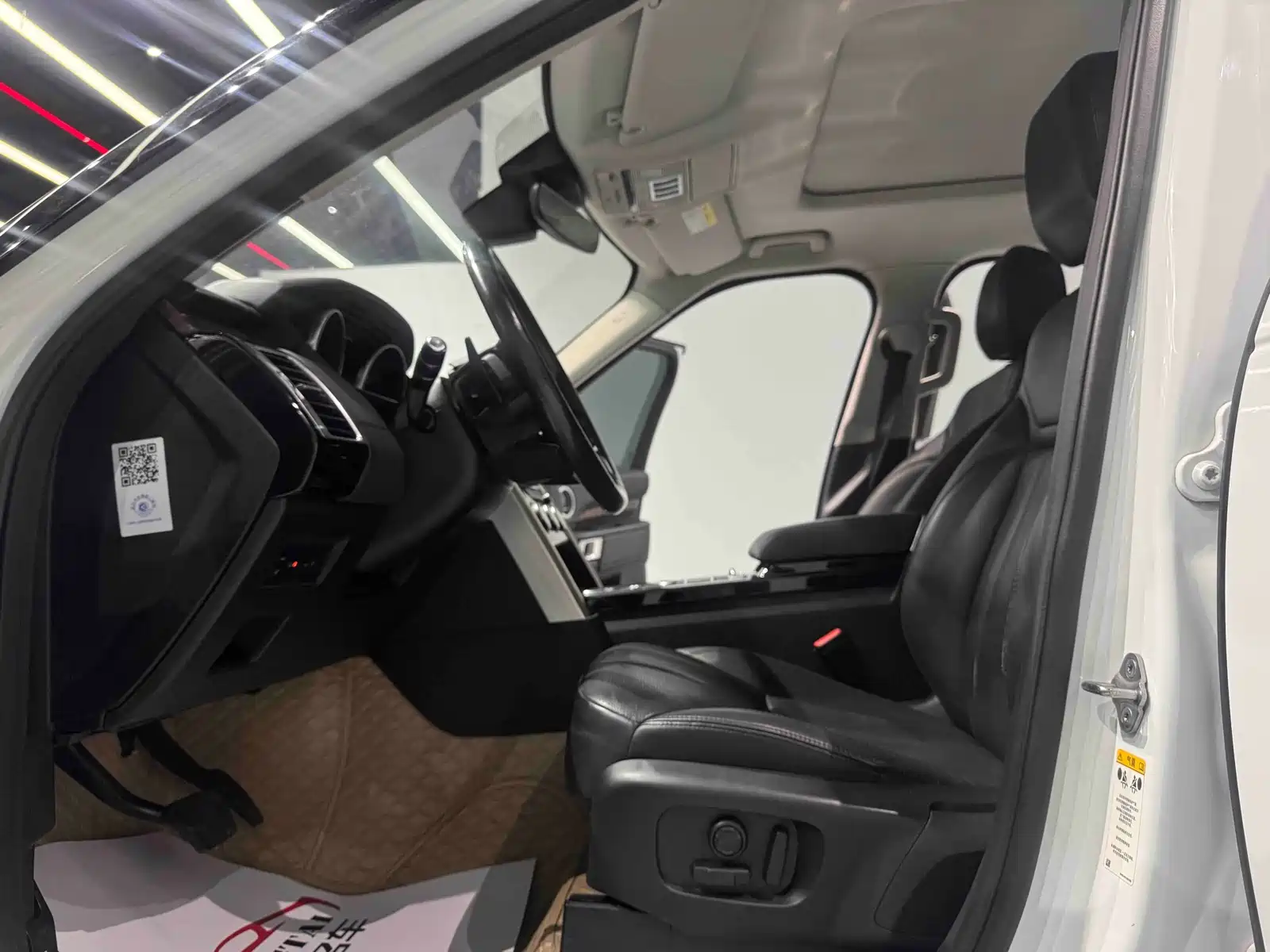 Фото 5 - Land Rover Discovery