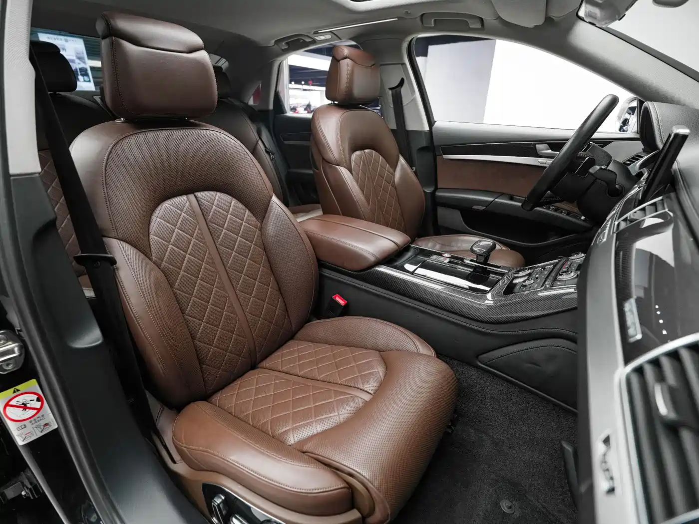 Audi S8 2013 S8 4.0TFSI quattro фото 11