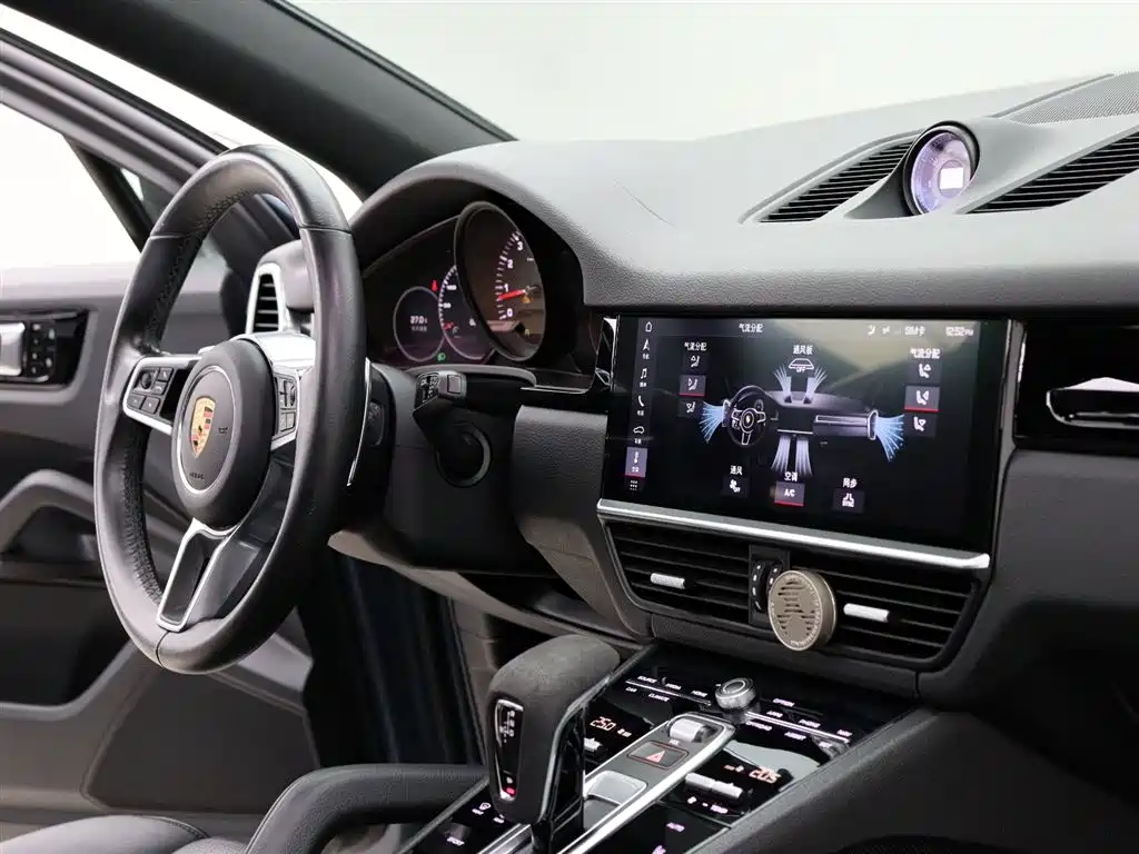 Porsche Cayenne 2018 Cayenne 3.0T фото 13