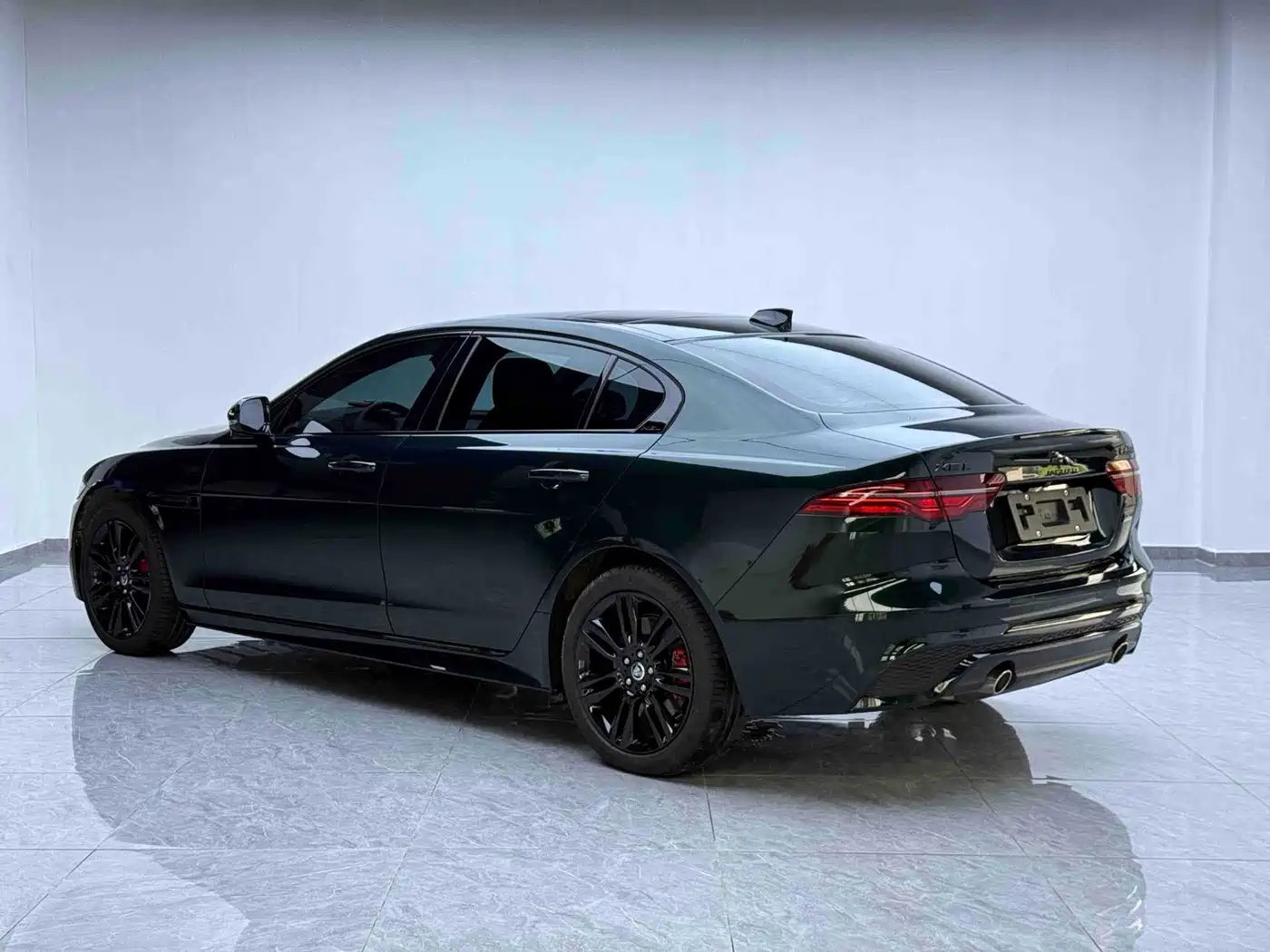 Jaguar XEL 2025 2025 2.0T 250PS R-DYNAMIC 90th Anniversary Edition