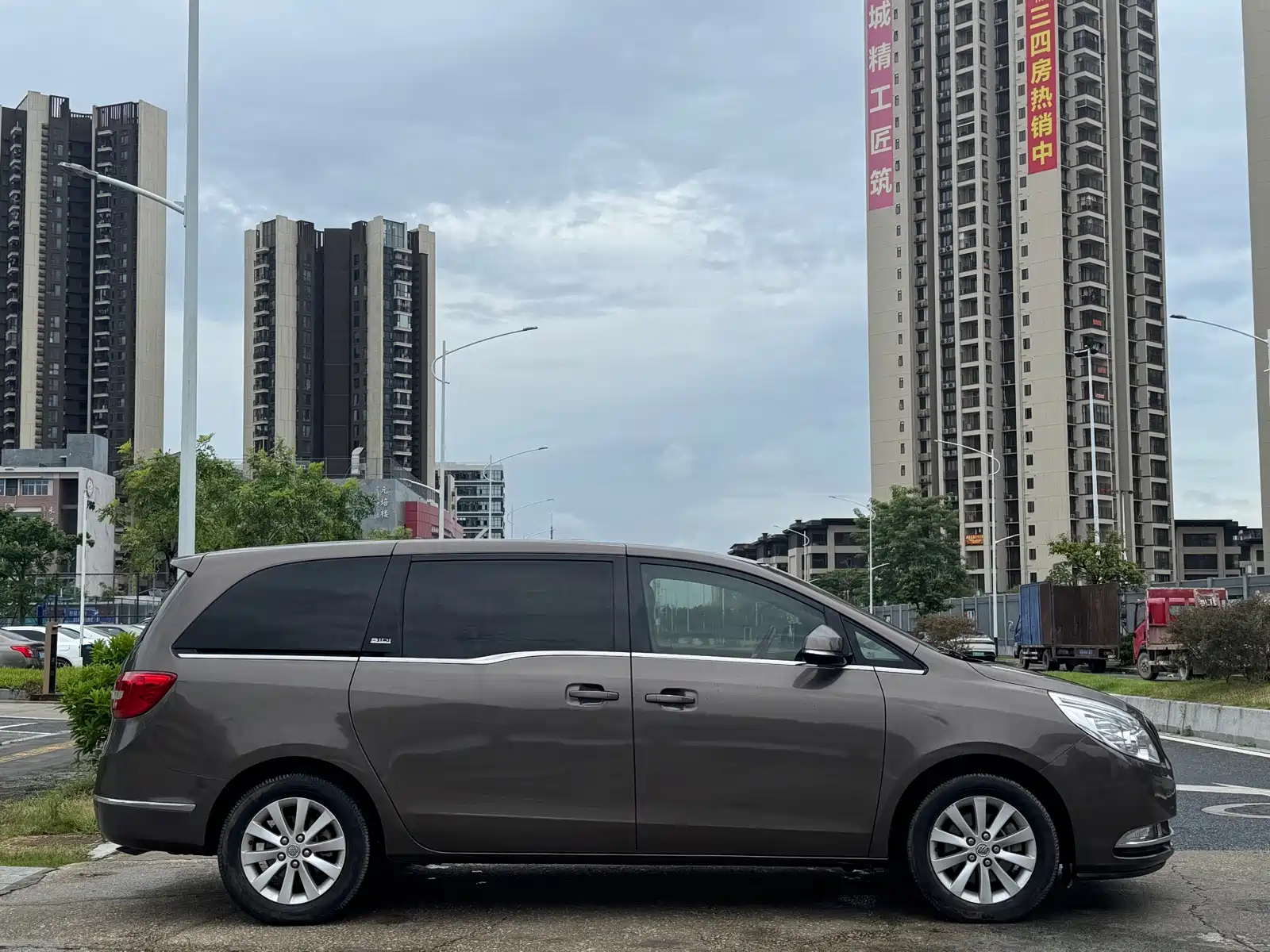Фото 6 - Buick GL8