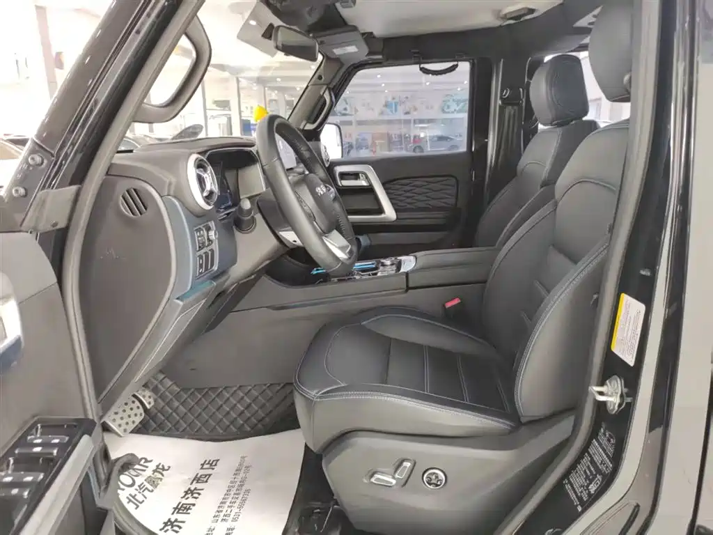 BAIC ORV Beijing Offroad BJ40 2024 2.0T Urban Hunter Glory Edition фото 22