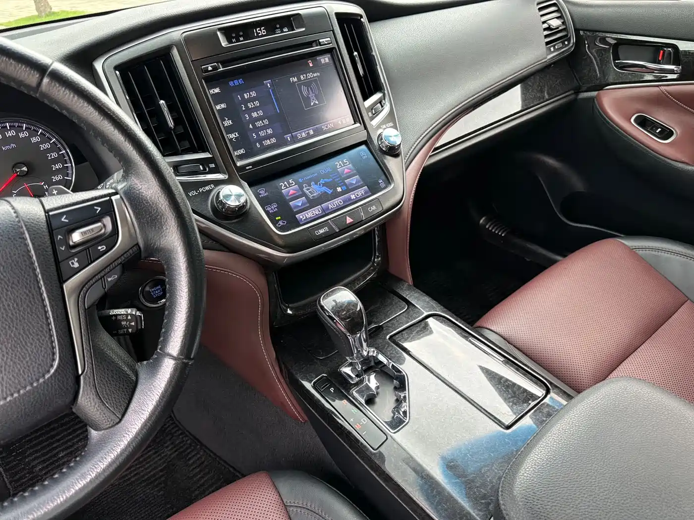 Toyota Crown 2018 2.0T Sport Edition фото 10