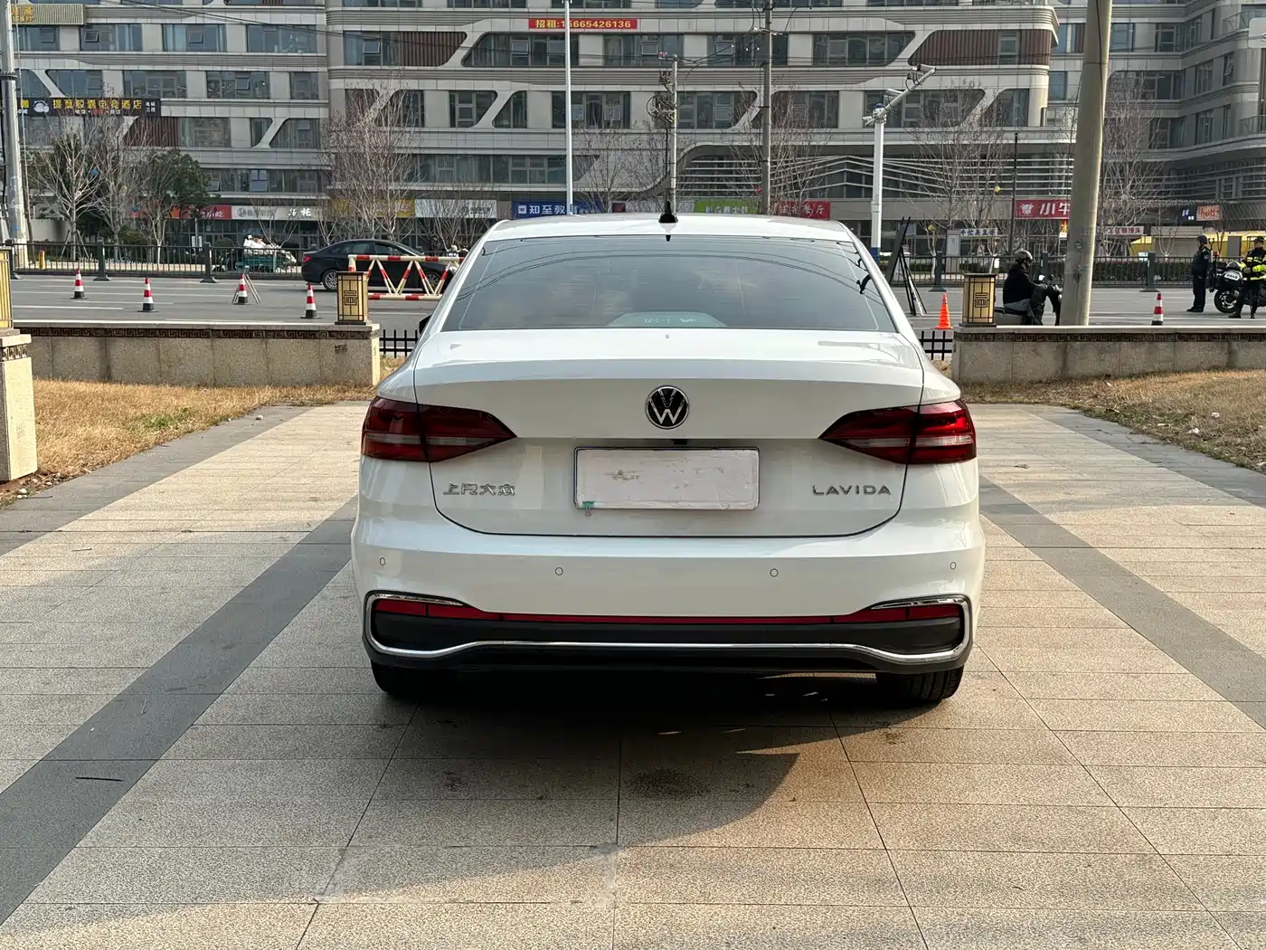 Volkswagen Lavida 2024 Model 1.5L Automatic Full Comfort Edition фото 5