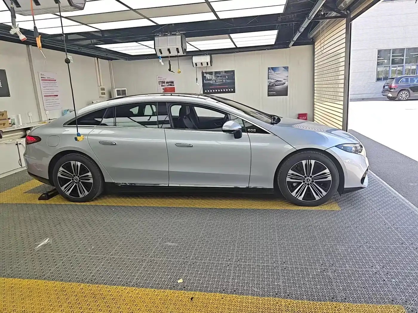 Mercedes-Benz EQS 2023 450+ Pioneer Edition фото 6