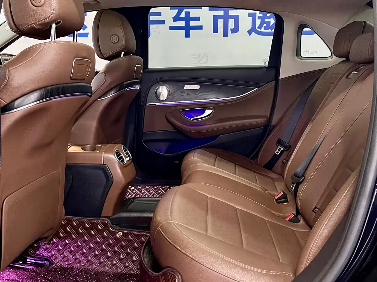 Mercedes-Benz E-Class 2018 E 200 L Sport фото 11