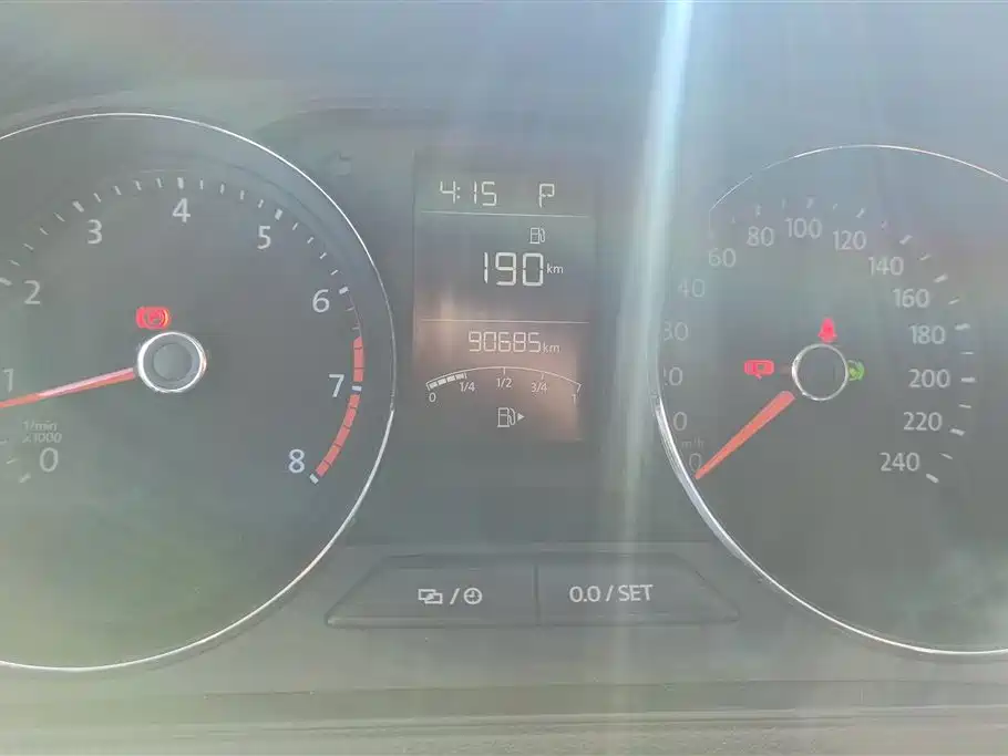 Volkswagen Lavida 2017 230TSI DSG Comfort Edition фото 14