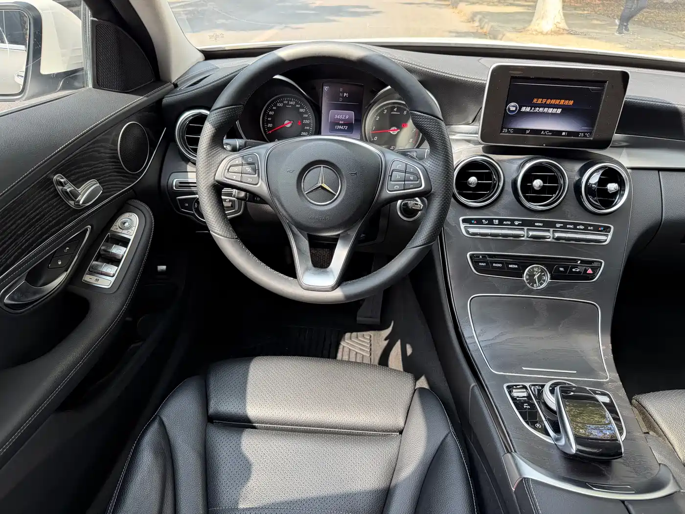 Mercedes-Benz C-Class 2016 C 180 L Sport фото 18