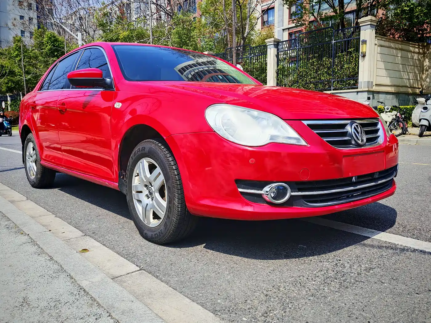 Volkswagen Bora 2011 1.6L Automatic Comfort фото 3