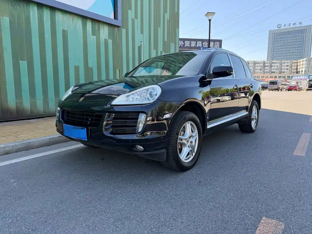 Фото 1 - Porsche Cayenne