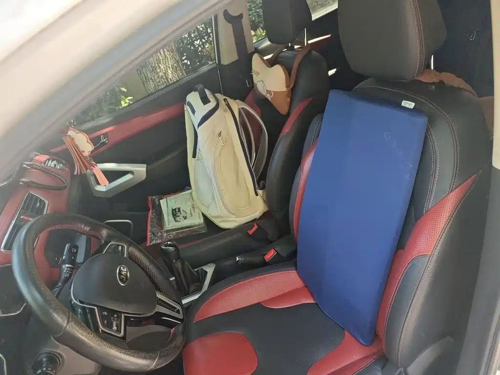 JAC Refine S2 2016 2016 Model 1.5L Manual Luxury Smart Two-Tone Edition