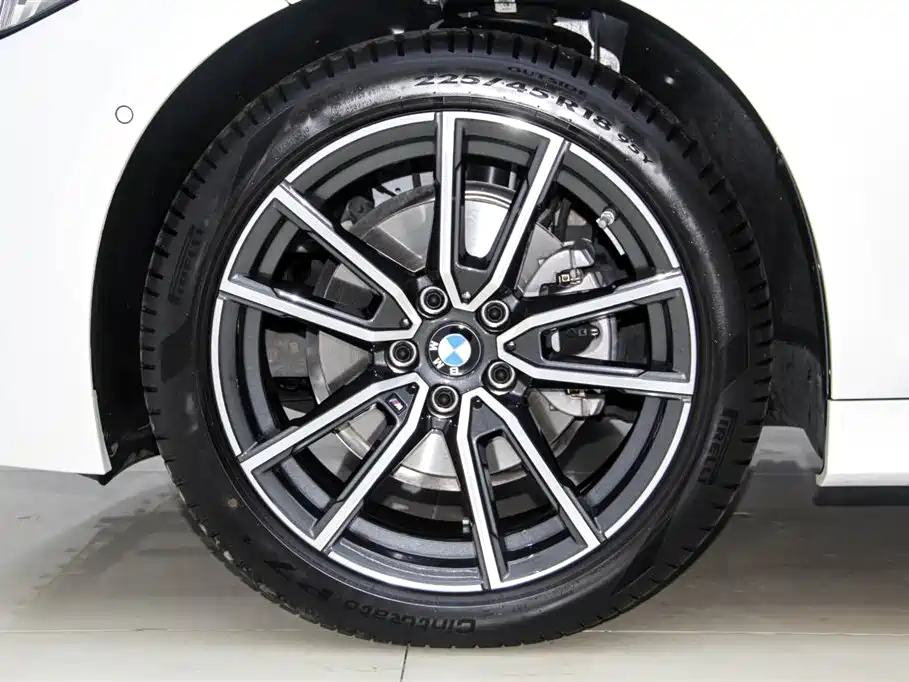 BMW 3 Series 2025 325Li M Sport Package фото 12