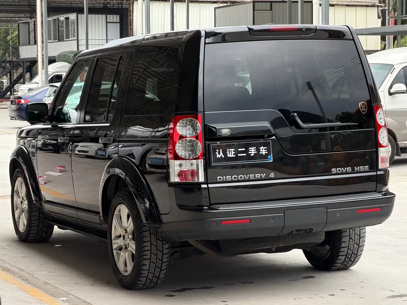 Land Rover Discovery 2013 3.0 SDV6 HSE Diesel фото 12