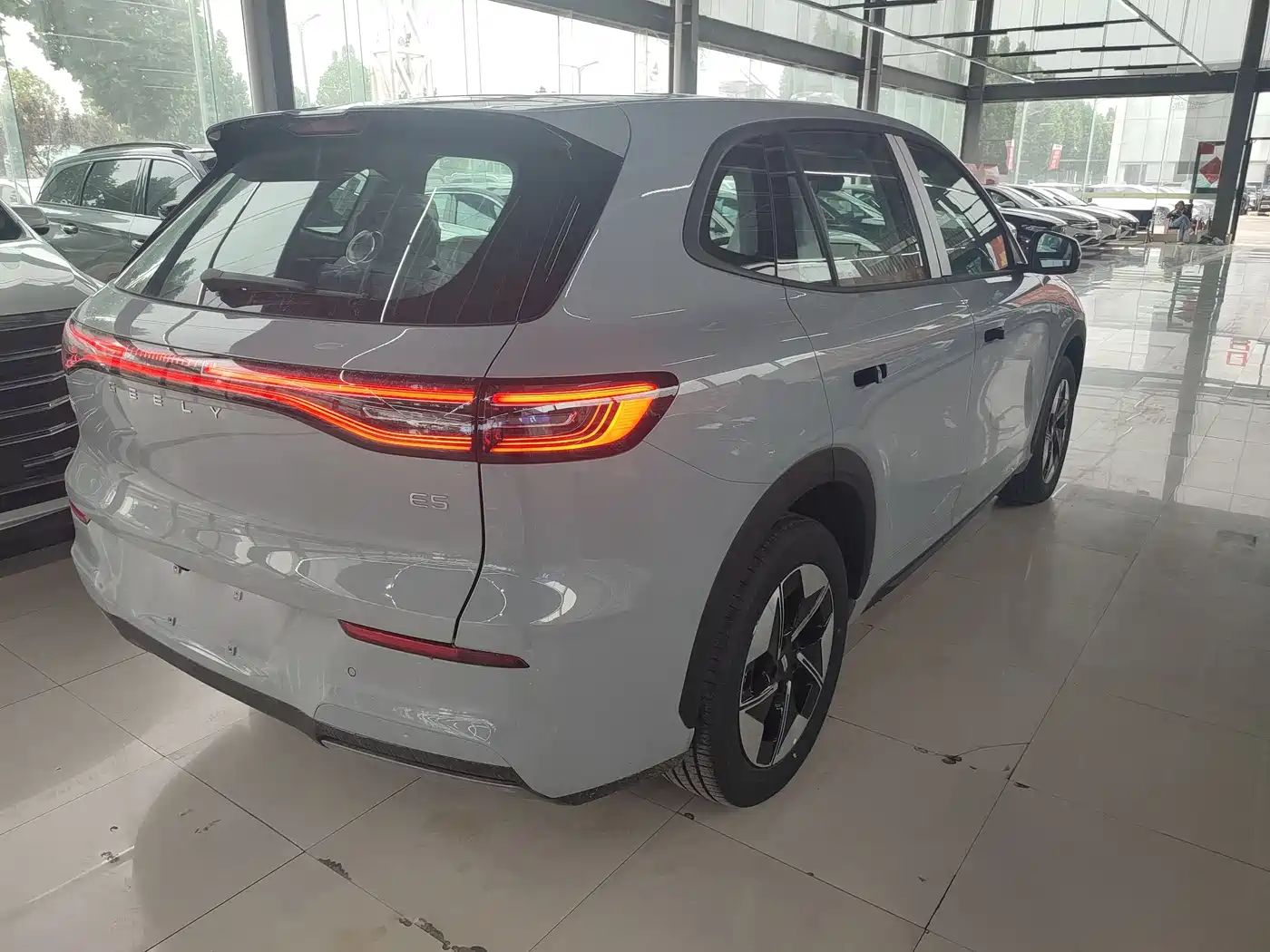 Geely Galaxy Galaxy E5 2026 530km Voyager Edition фото 10