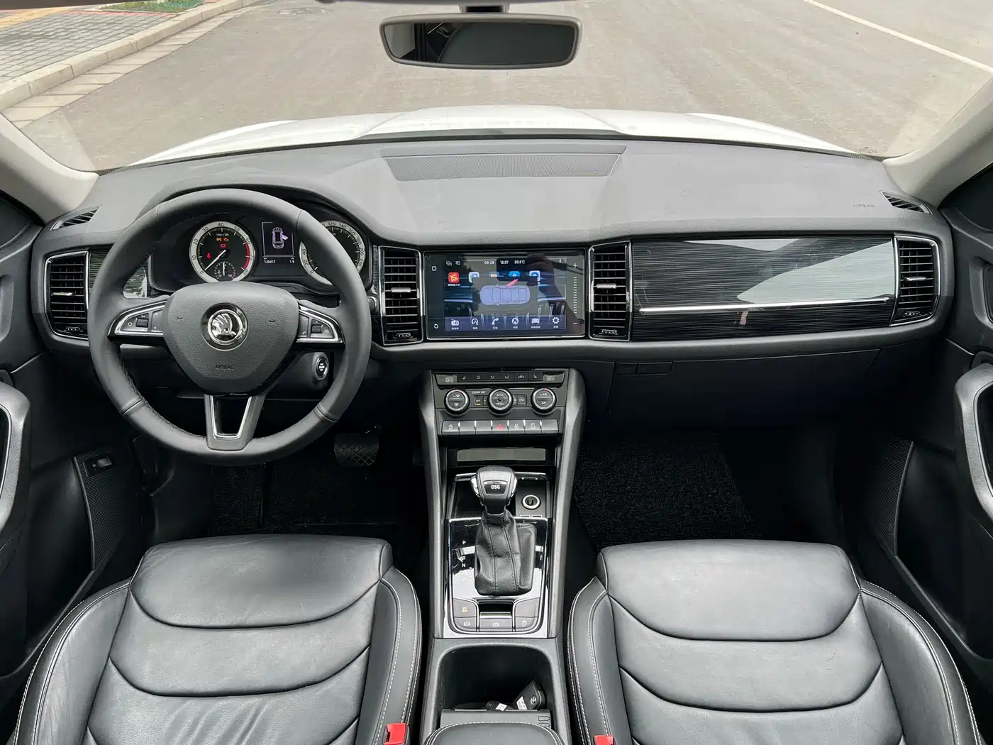 Škoda Kodiaq 2018 Facelift TSI330 5-seat 2WD Premium Luxury Edition фото 14