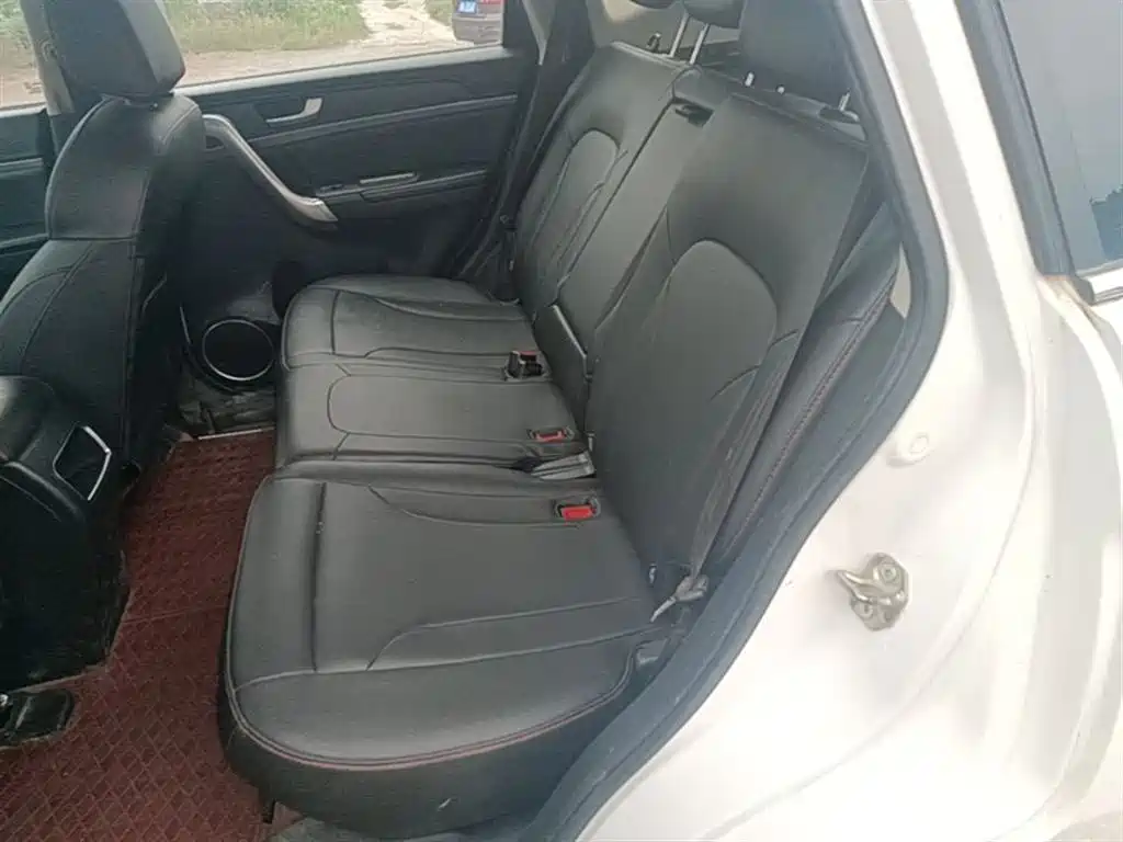 Haval M6 2017 1.5T Automatic 2WD Premium фото 17