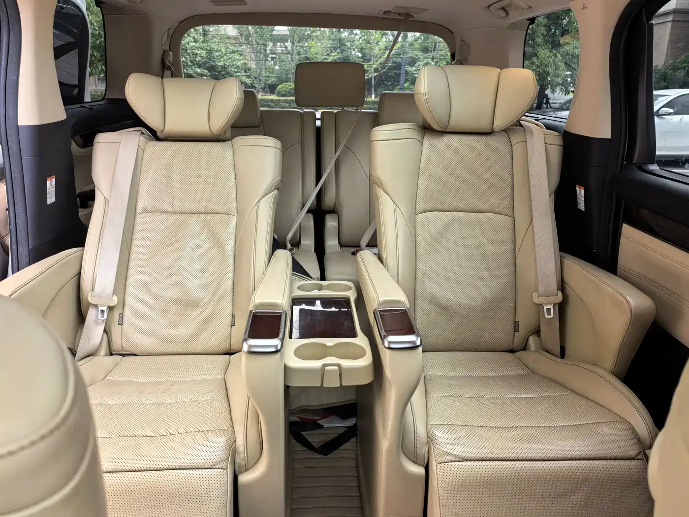 Toyota Alphard 2015 3.5L Luxury Edition фото 19