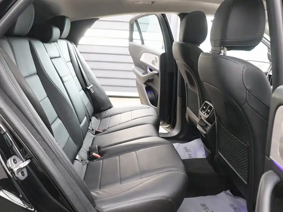 Mercedes-Benz GLE Coupe 2022 GLE 350 4MATIC Coupe SUV Fashion фото 24
