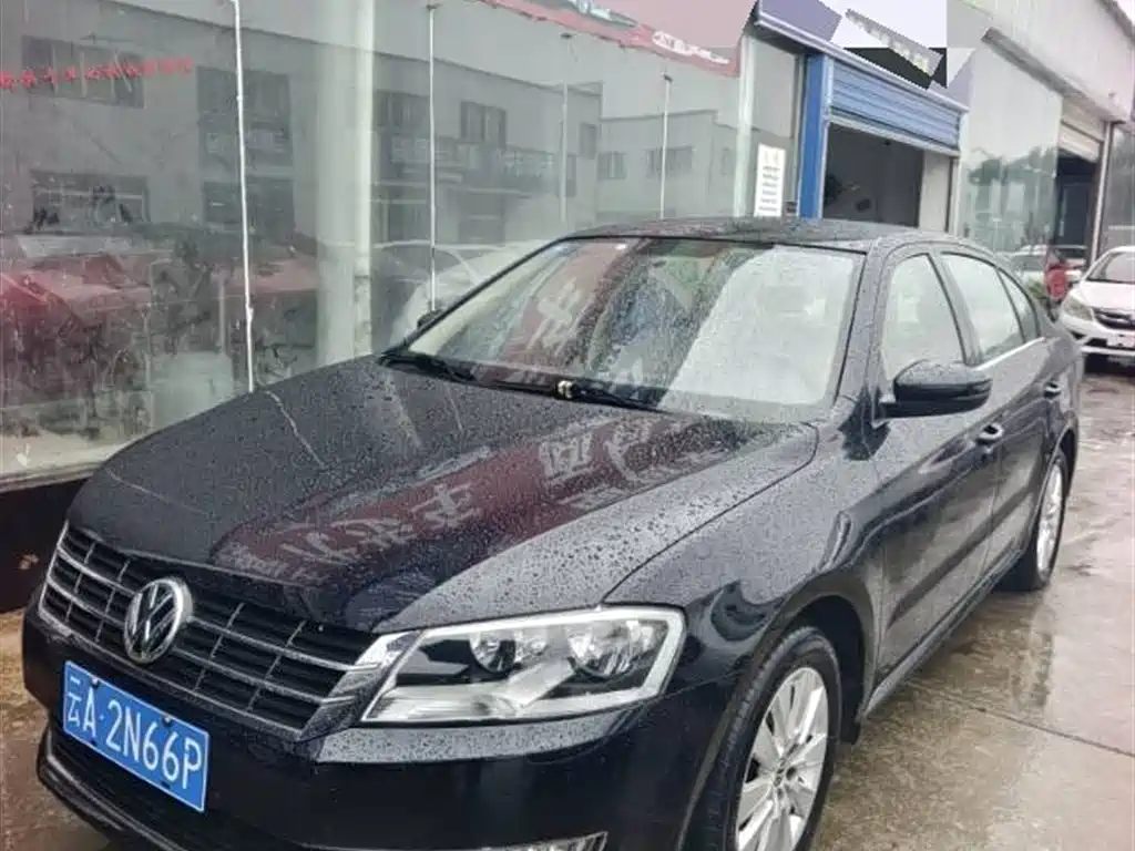 Volkswagen Lavida 2013 Facelift Classic 1.6L Manual Comfort