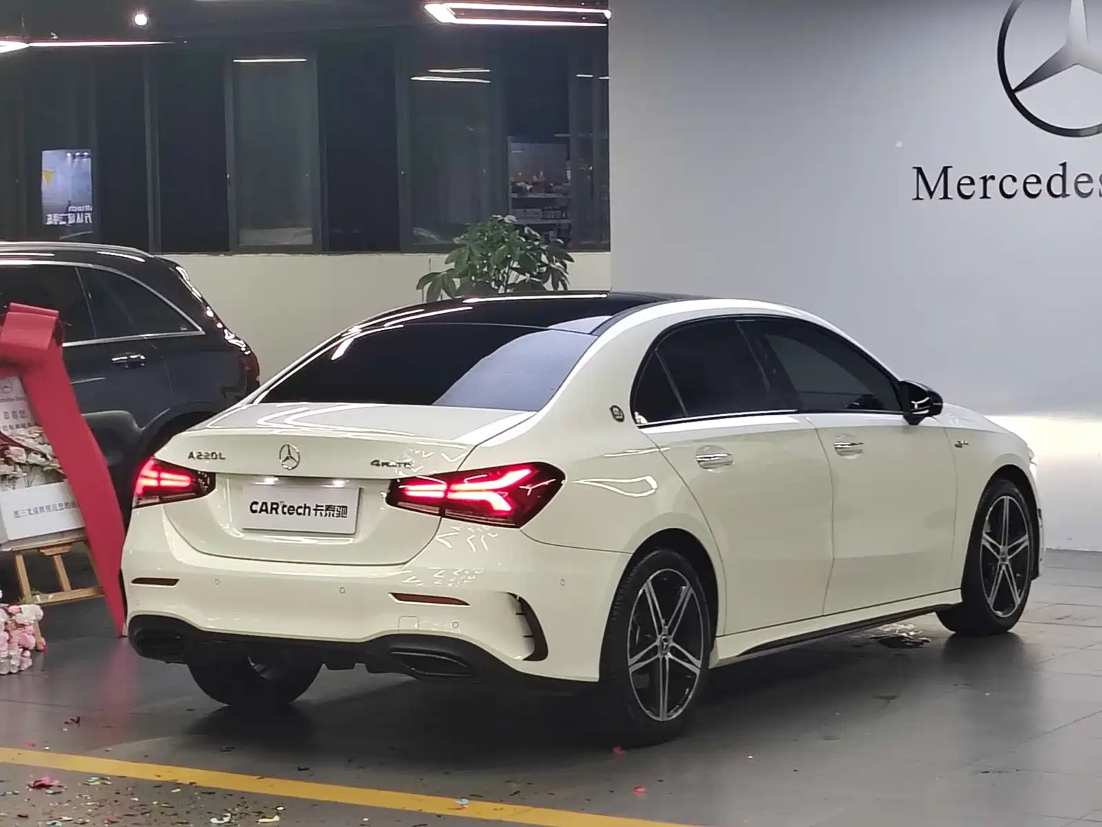 صورة 6 - Mercedes-Benz A-Class