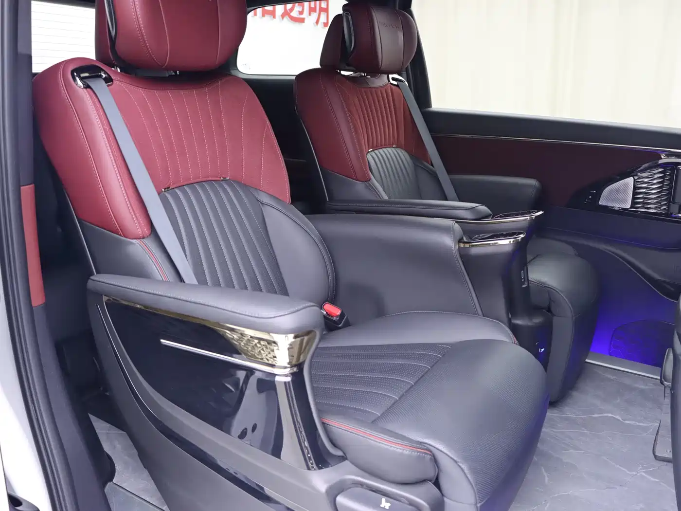 GAC Trumpchi Trumpchi M8 2024 Patriarch Series 400T Ultimate Edition фото 12