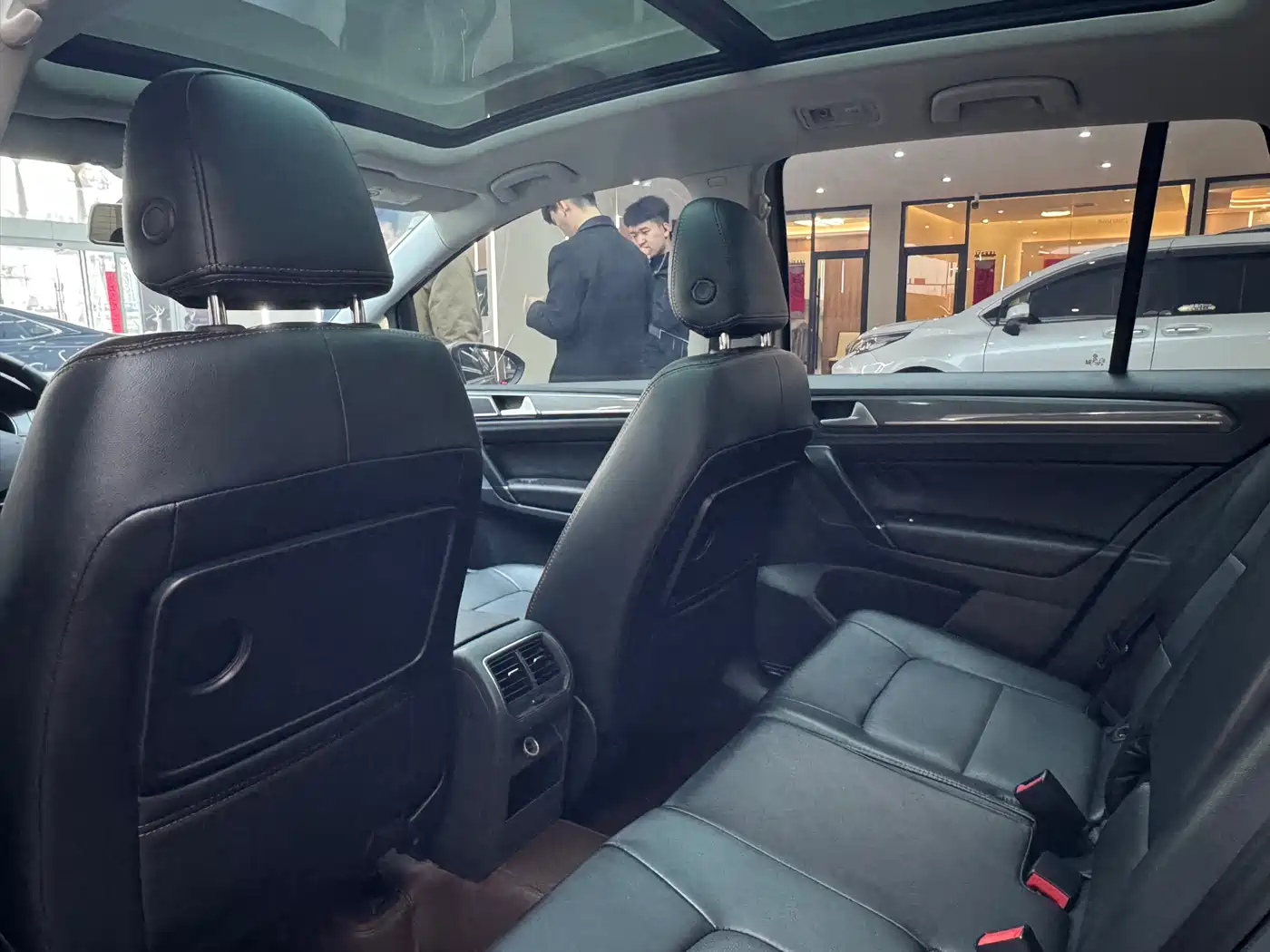 VOLKSWAGEN GOLF*JIAYU