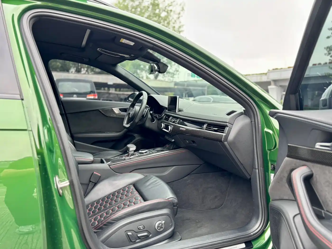 Audi RS 4 2019 RS 4 2.9T Avant фото 8