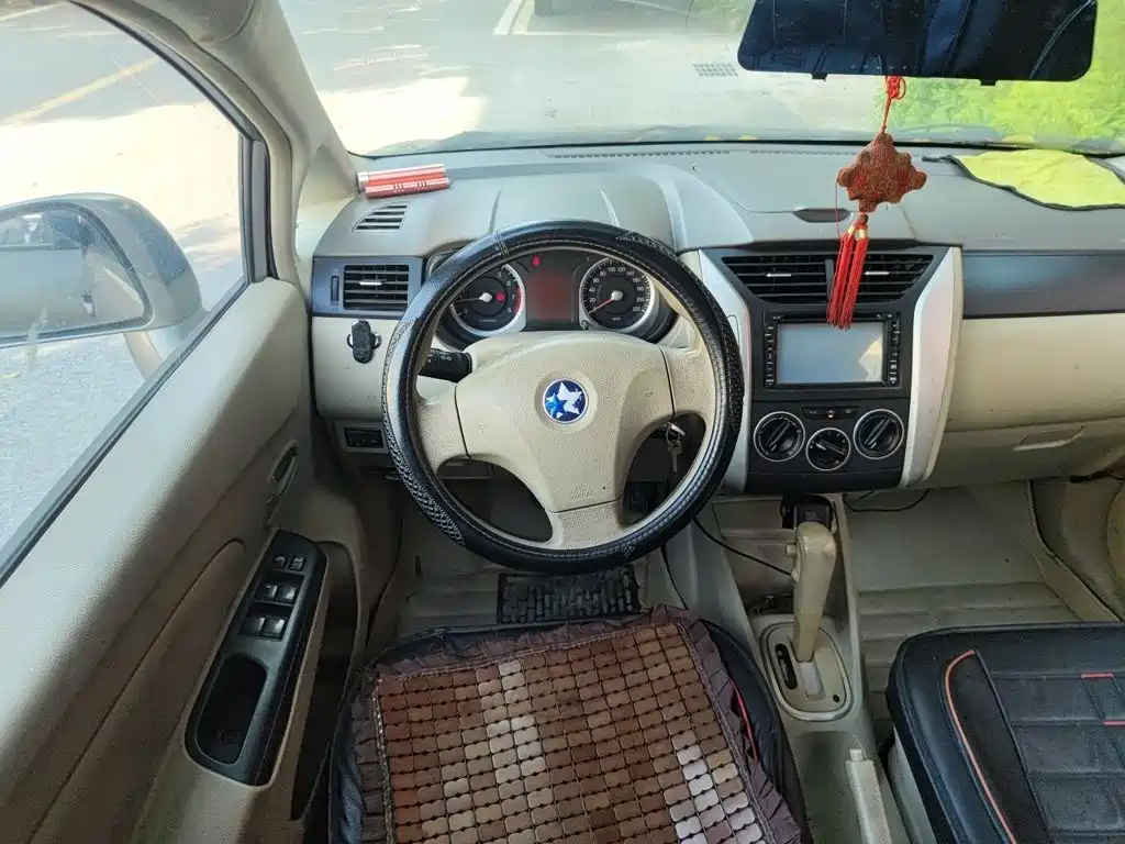Venucia D50 2014 2013 1.6L Auto Fashion