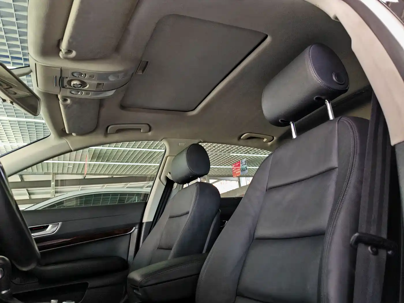 Audi A6L 2011 2.0 TFSI Automatic Comfort фото 11