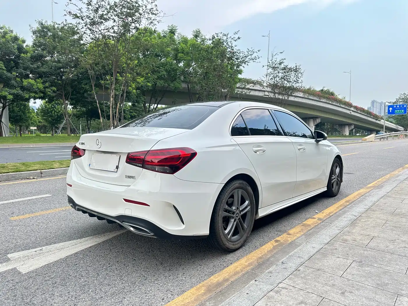 Mercedes-Benz A-Class 2022 A 180 L фото 6