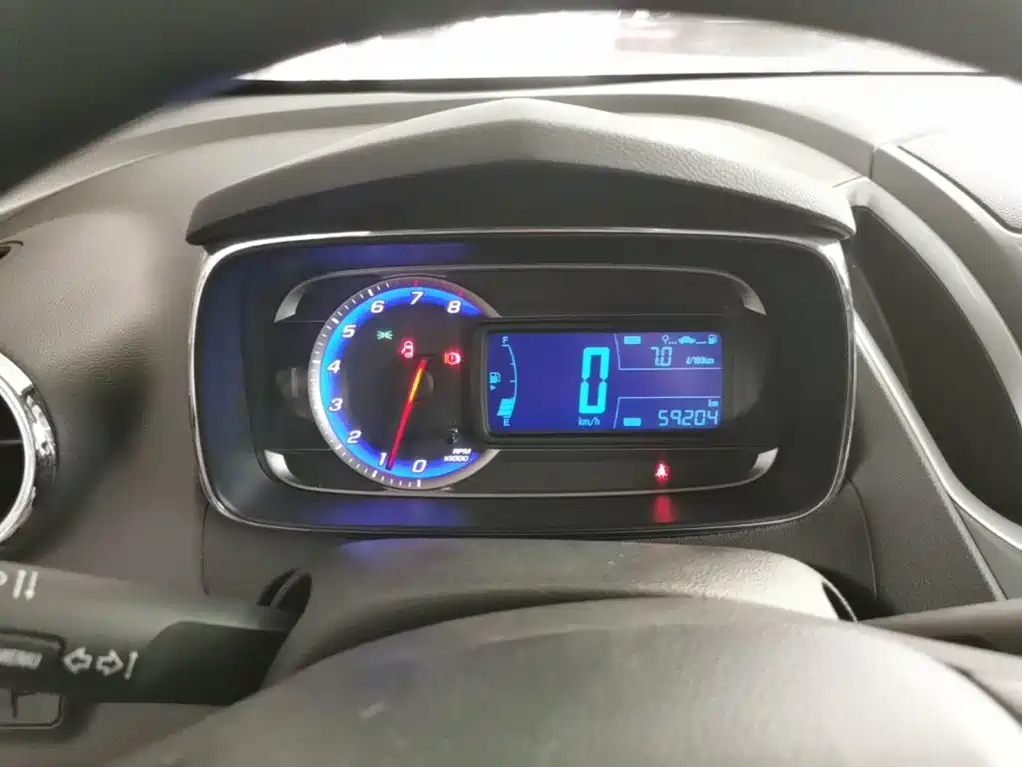 Фото 12 - Chevrolet Trax
